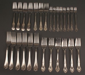 Lot 408: Lot of 27 sterling silver forks, assorted patterns