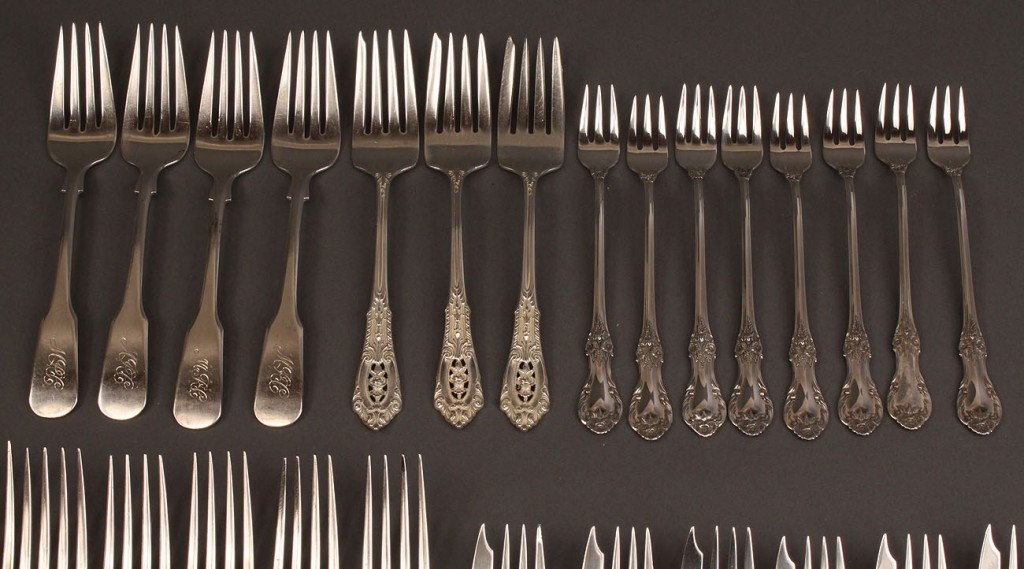 Lot 408: Lot of 27 sterling silver forks, assorted patterns
