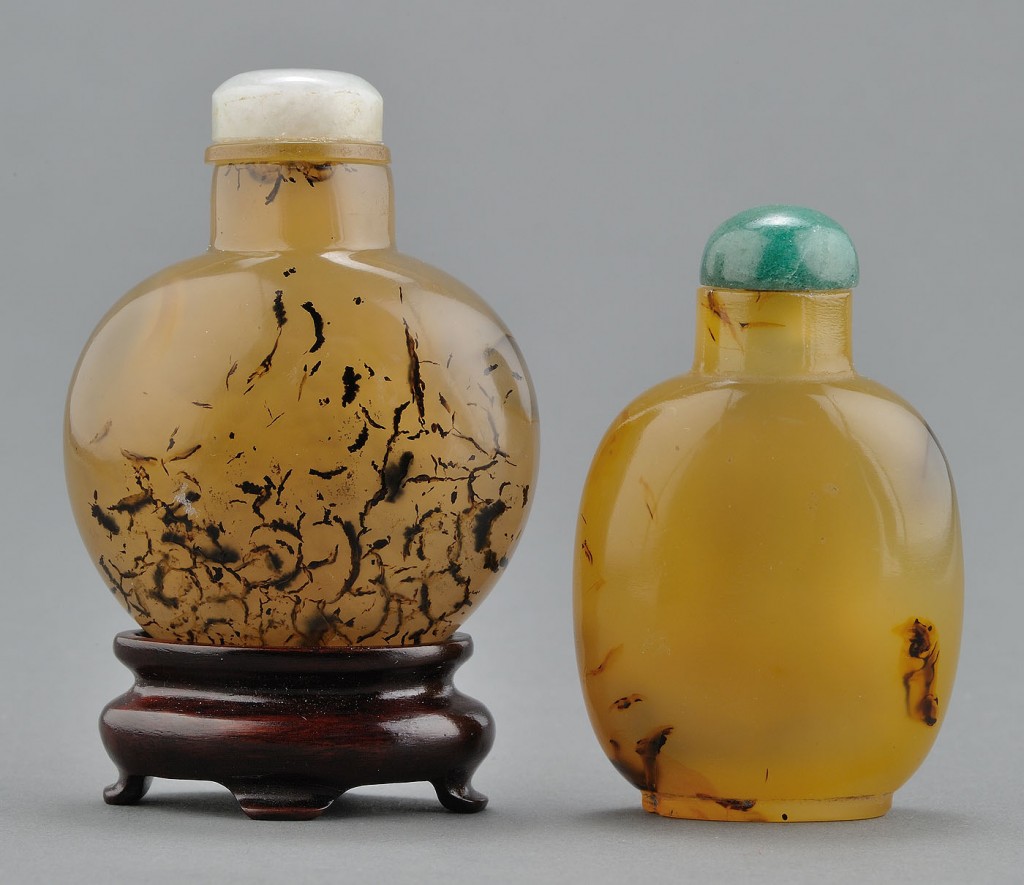 Lot 12: 2 Chinese "Shadow" Agate Snuff Bottles, dentrites