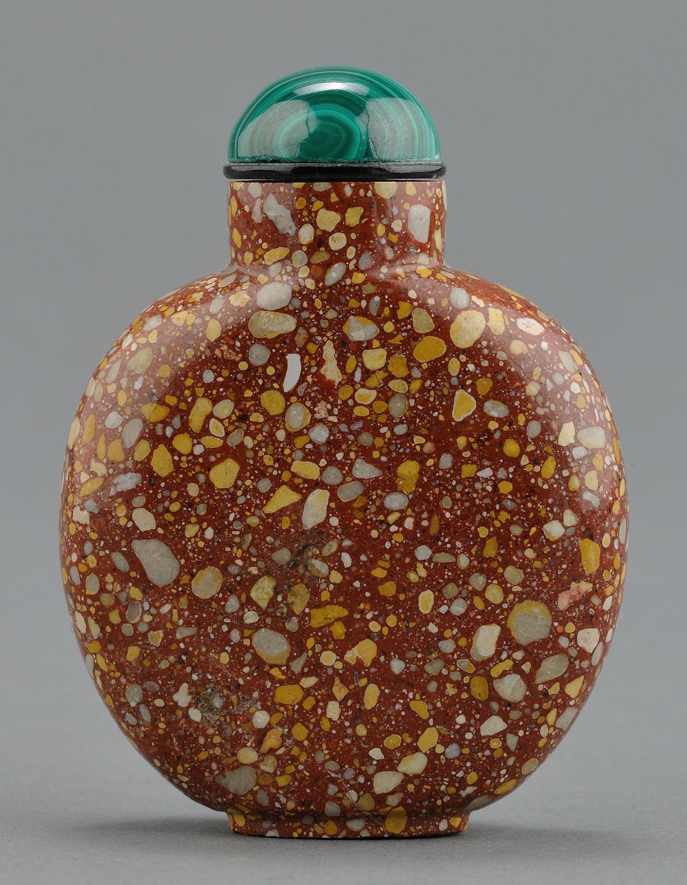 Lot 13: Chinese Carved Puddingstone Snuff Bottle