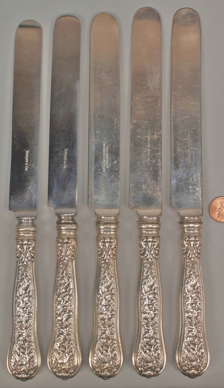 Lot 142: Tiffany Olympian Pattern, 5 Knives