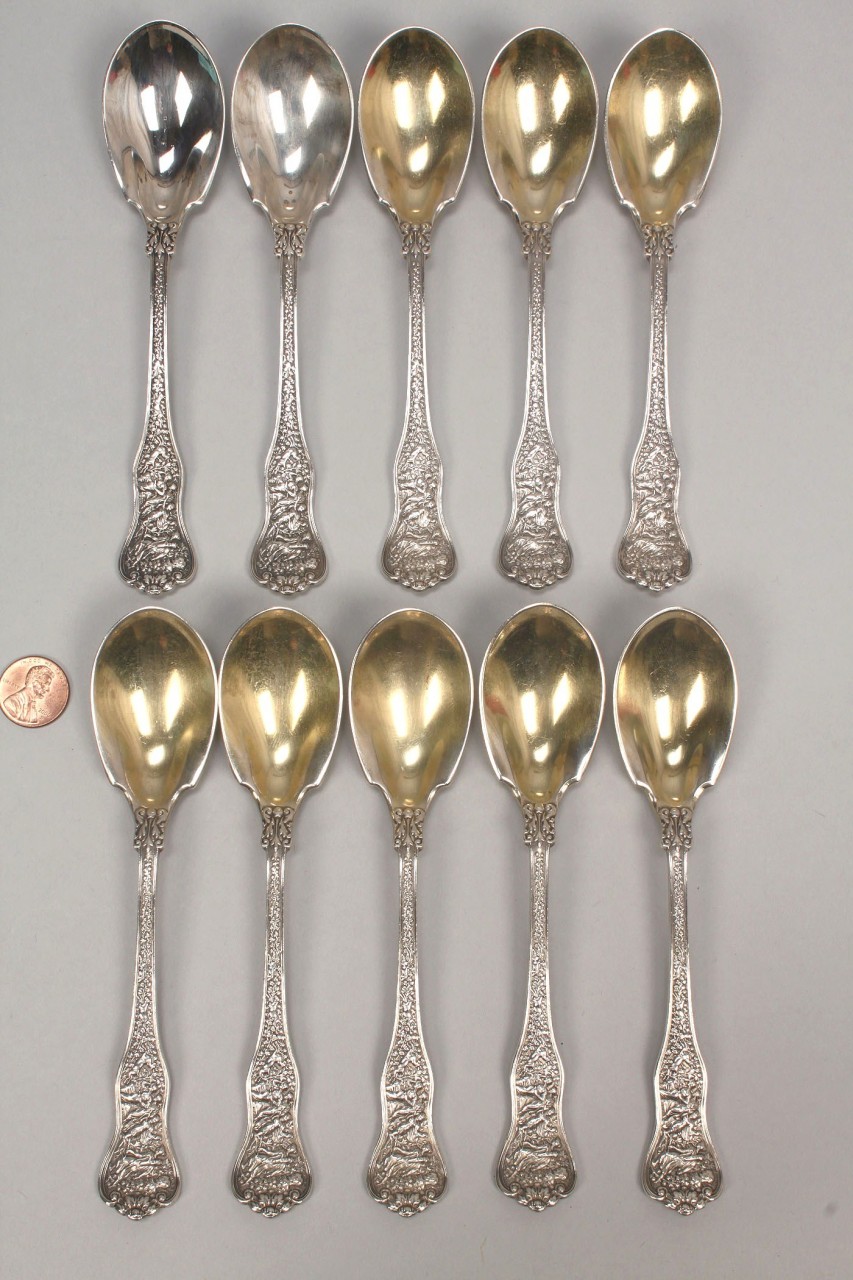 Lot 143: Tiffany Olympian Pattern, 10 ice cream spoons