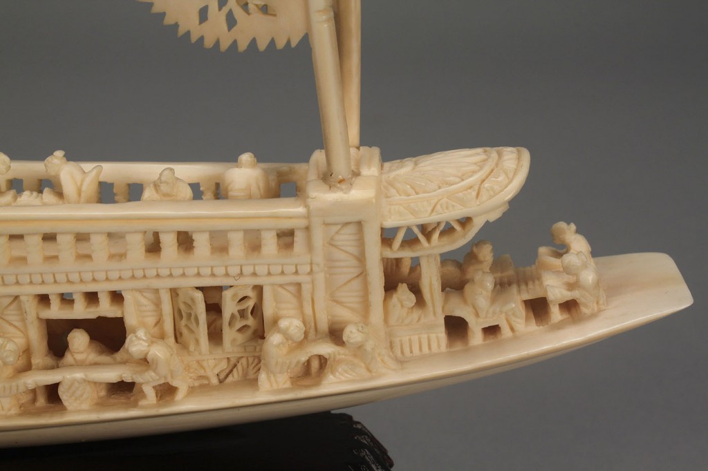 Lot 22: 4 pcs Chinese Ivory including carved ship