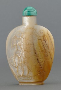Lot 250: Chinese Mother of Pearl 1000 faces Snuff Bottle