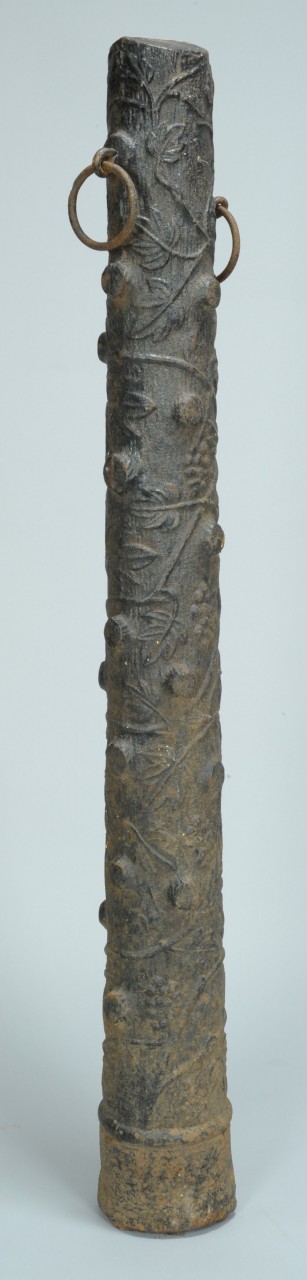 Lot 310: Tree form hitching post, cast iron