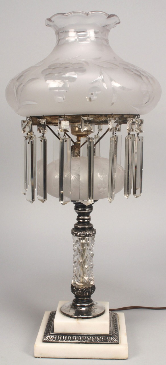 Lot 330: Pairpoint Lamp w/ Etched & Frosted Globe