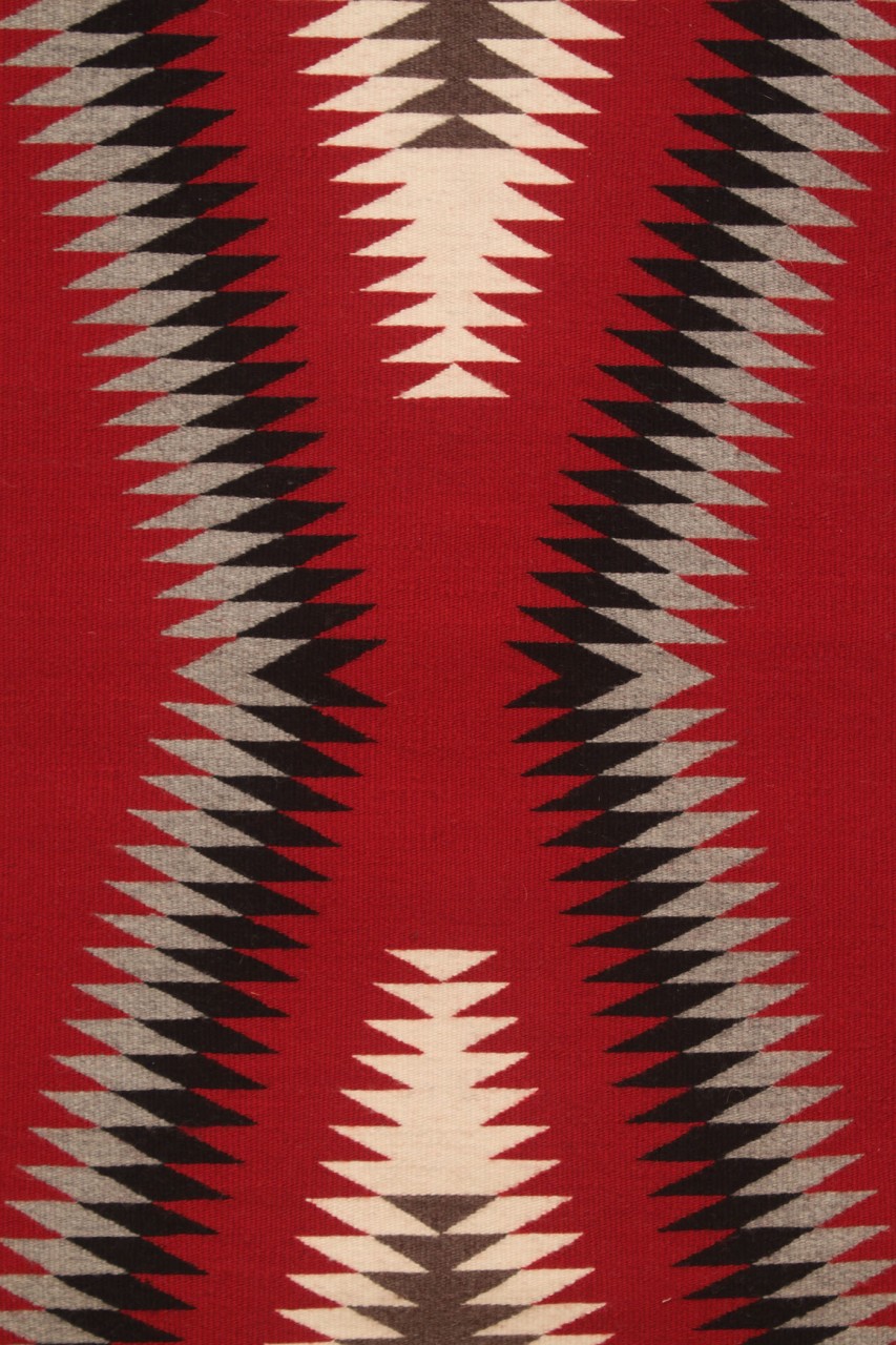 Lot 473: Navajo Weaving/Rug, Serrated Geometric Design