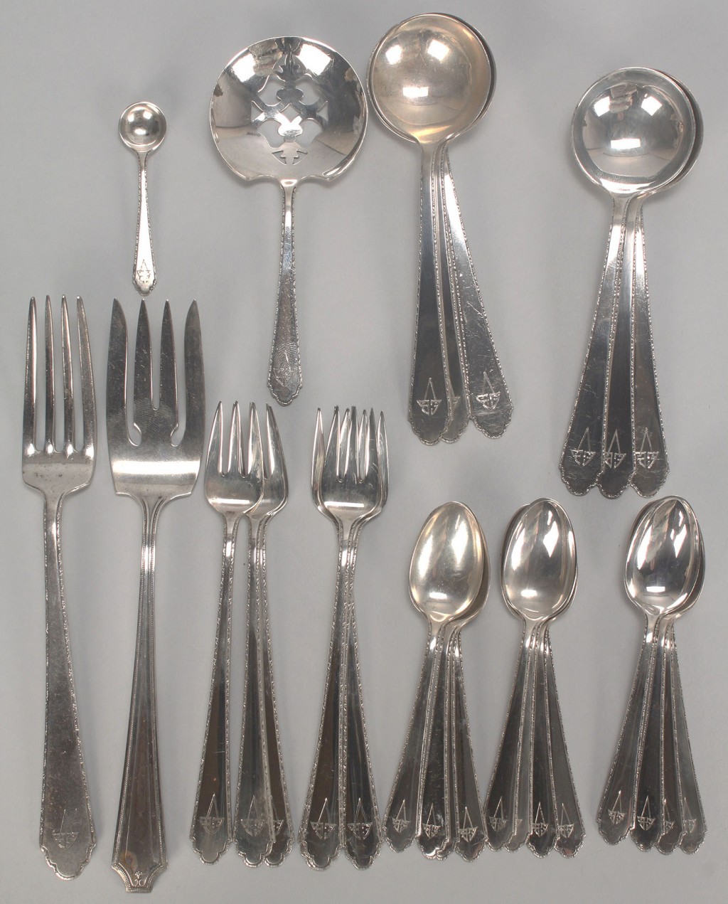 Lot 510: Assorted group of sterling flatware, 32 pcs