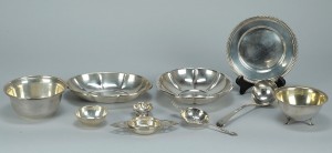 Lot 513: Ten small sterling tableware items
