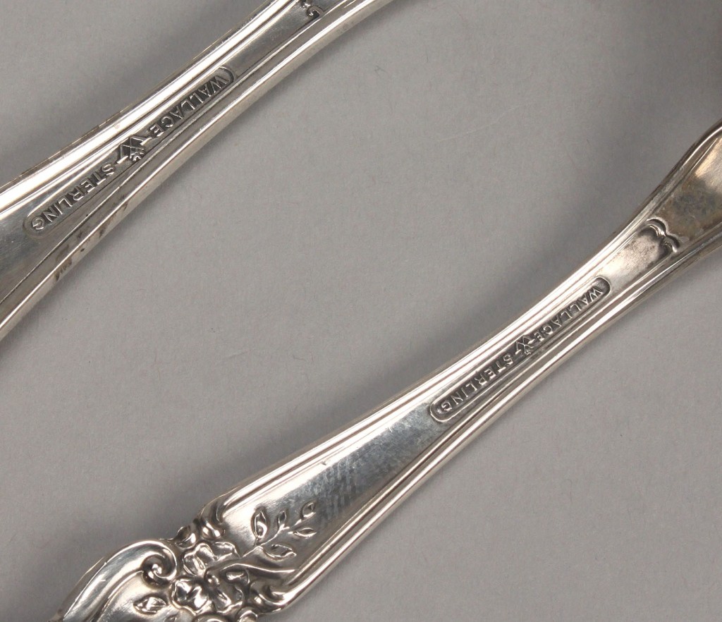 Lot 515: Wallace "Meadow Rose" Sterling Flatware, 10 pieces