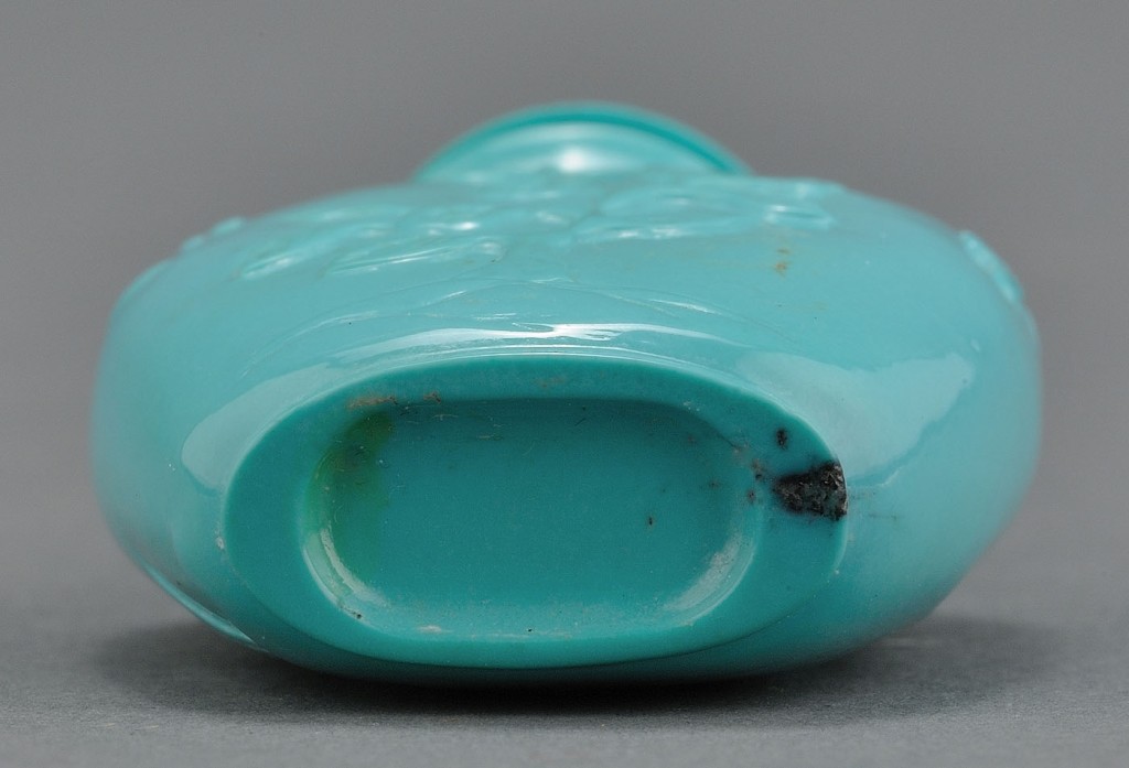Lot 534: Chinese Carved Turquoise Snuff Bottle