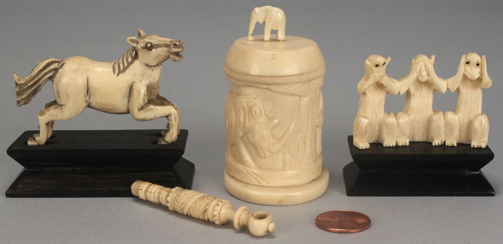 Lot 541: 4 carved ivory Items incl animals