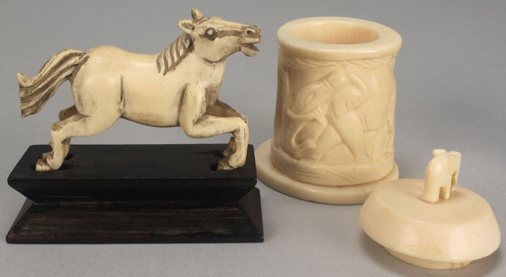 Lot 541: 4 carved ivory Items incl animals