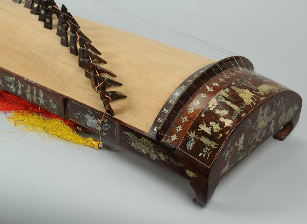 Lot 547: Chinese Gu Zheng or Plucked Zither