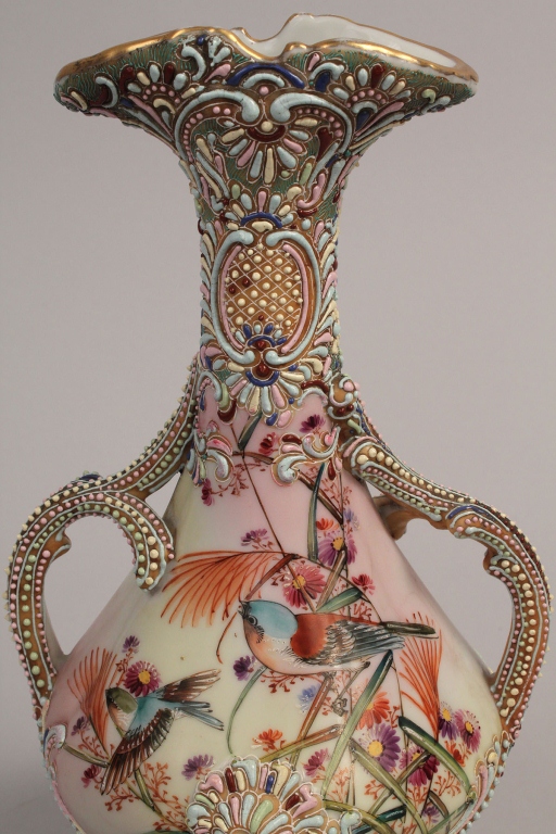 Lot 562: Nippon Moriage Double Handled Vase