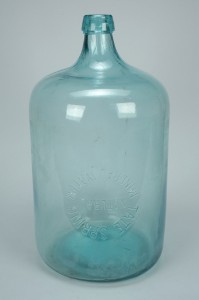 Lot 567: Tate Springs Resort Water Bottle