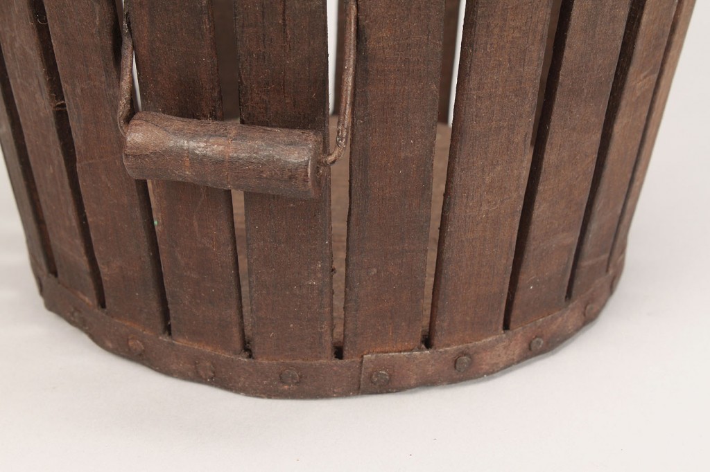 Lot 596: 2 Shaker slatted baskets, Oval and Round