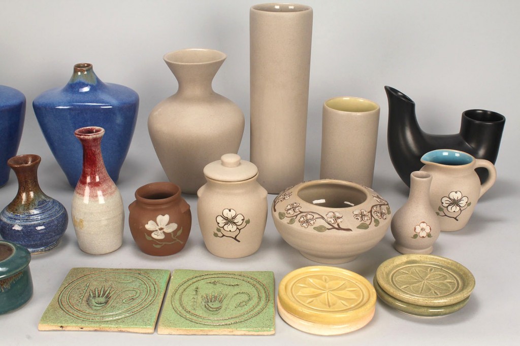 Lot 642: Group  28 Pigeon Forge Pottery Items, some signed