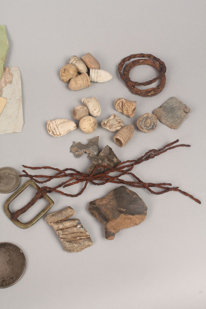 Lot 656: Battle of Franklin excavated relics & old money