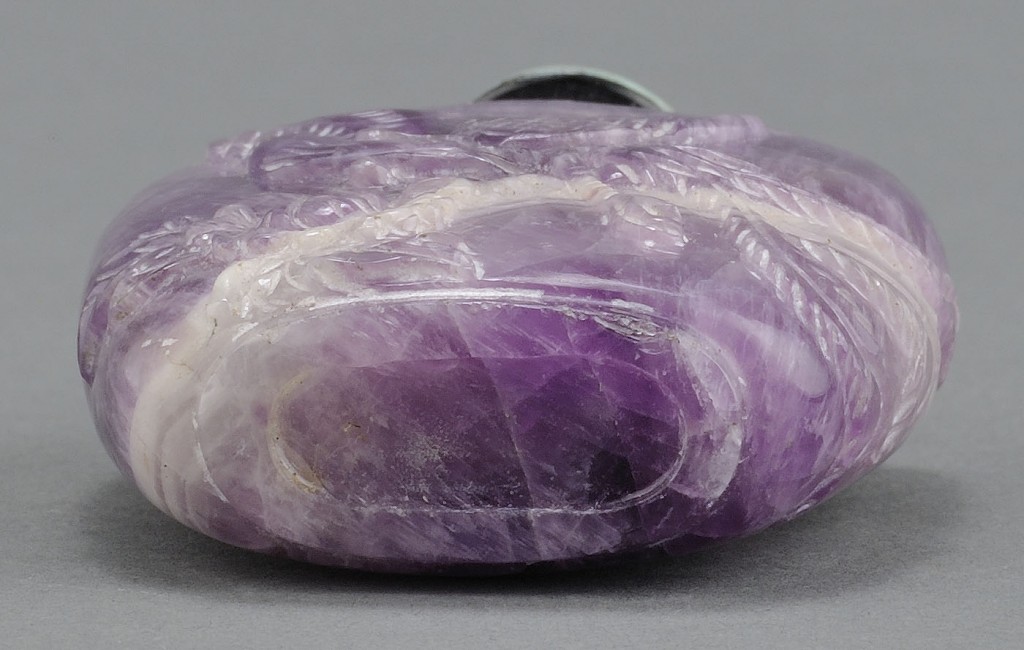 Lot 6: Chinese Carved Amethyst Snuff Bottle
