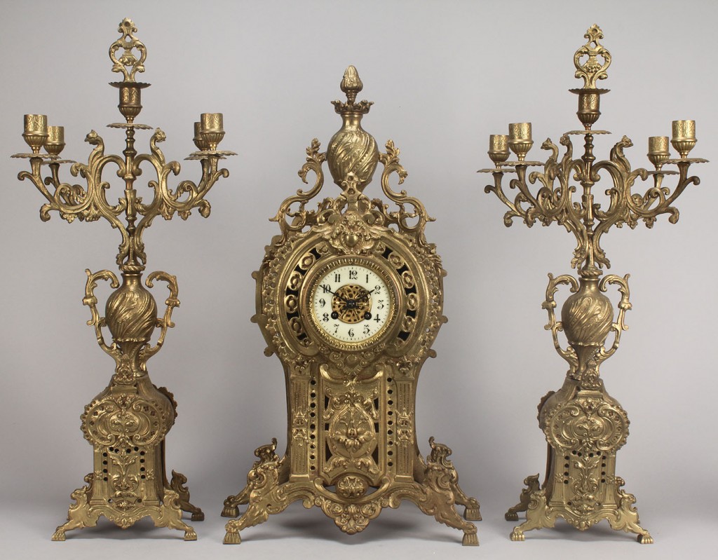 Lot 717: 3-piece French Clock Garniture Set
