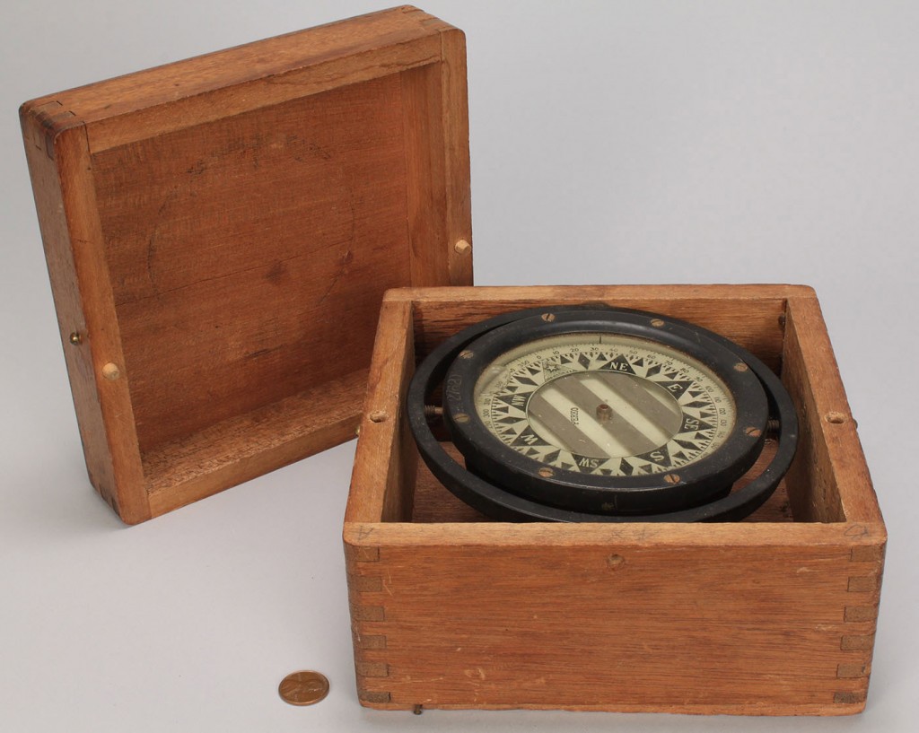 Lot 721: Star Compass in wooden box