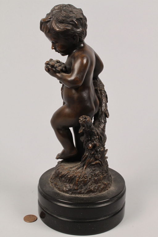 Lot 765: After A. Moreau, Bronze Putti Figure