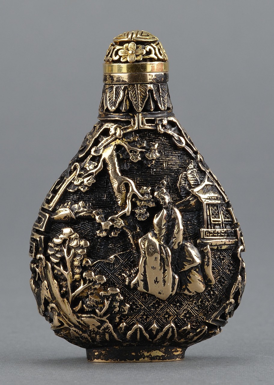 Lot 9: Chinese 14K Gold Carved Snuff Bottle, 83.8 grams