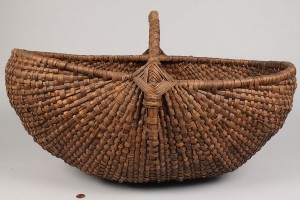 Lot 133: Large Buttocks Basket w/ Woven Handle, Tennessee history