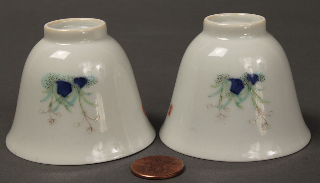Lot 29: Pair of Chinese Wucai Wine Cups