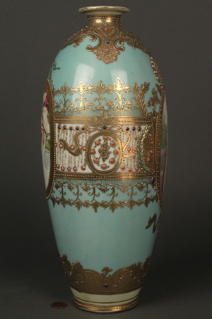Lot 344: Nippon portrait vase, Queen Louise