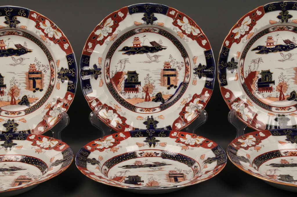 Lot 353: Set of 6 Mason's Ironstone Bowls, Imari pattern