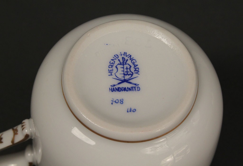 Lot 355: Herend porcelain beverage service, 17 items