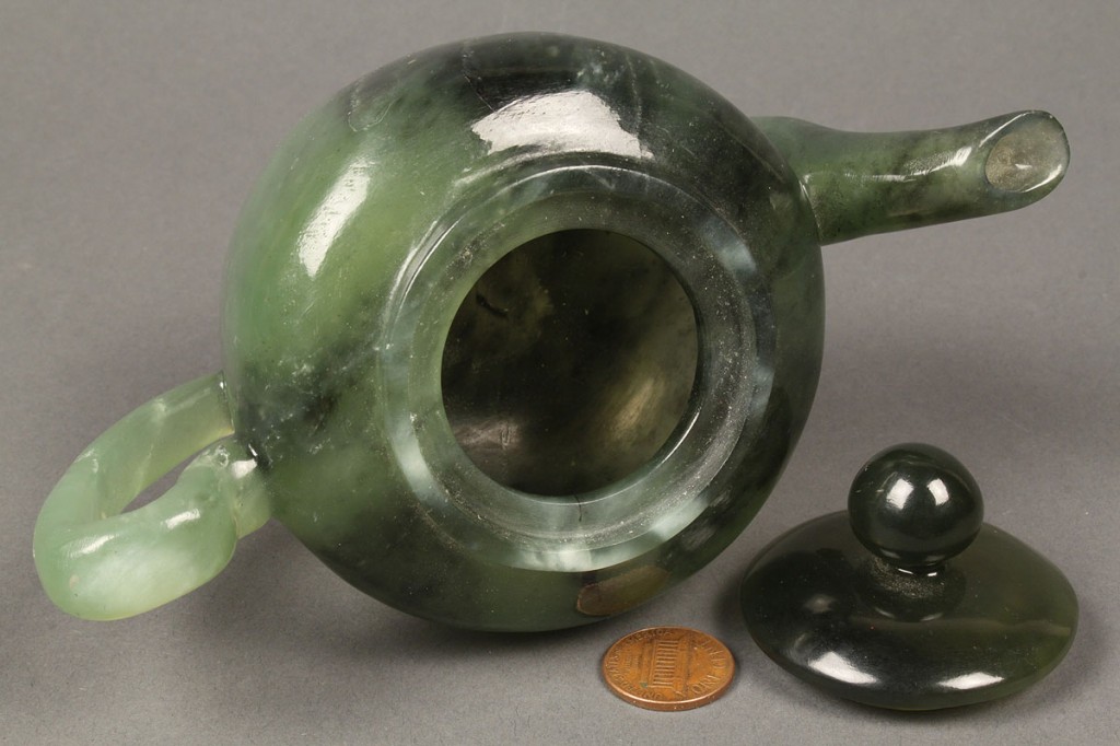 Lot 421: Chinese jade teapot