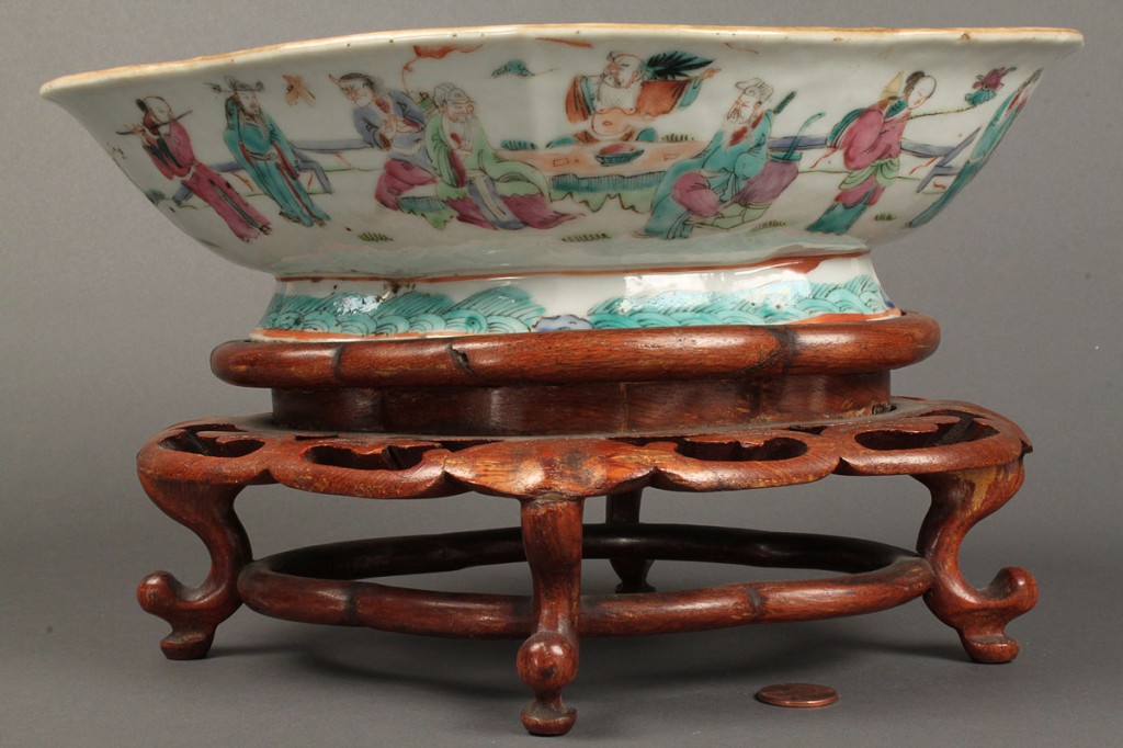 Lot 431: Chinese Export Porcelain Shaped Footed Bowl