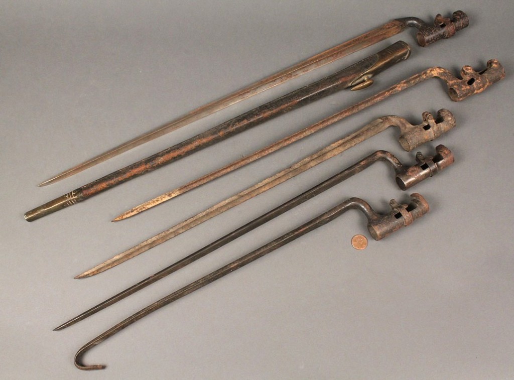 Lot 59: Lot of 5 Bayonets, one in leather scabbard