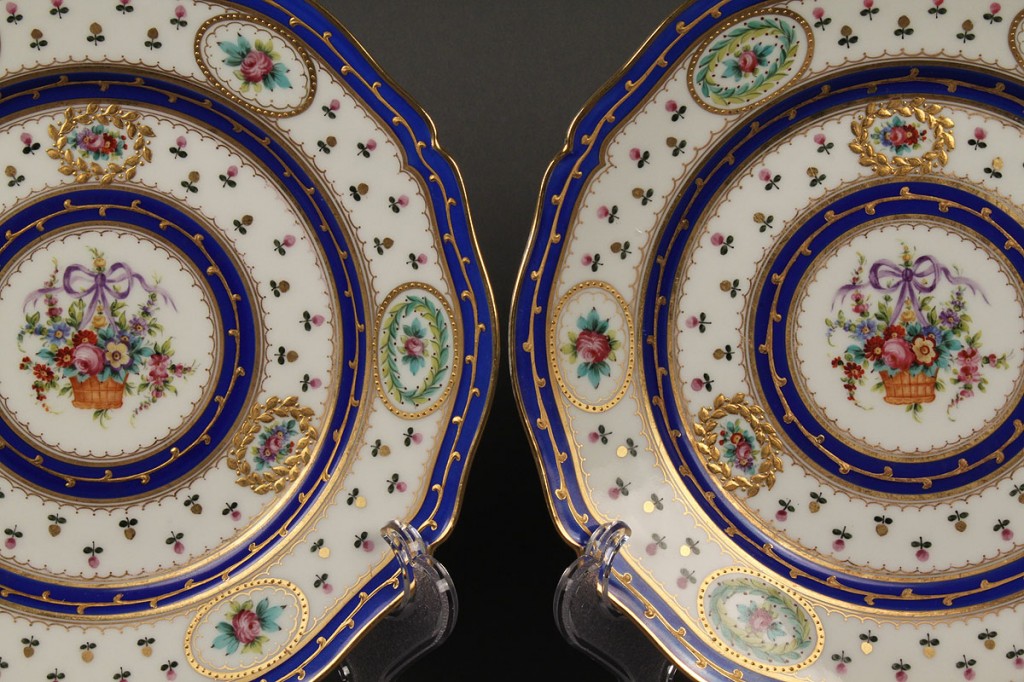 Lot 604:  French Porcelain Plates & Cachepots, 14 pcs