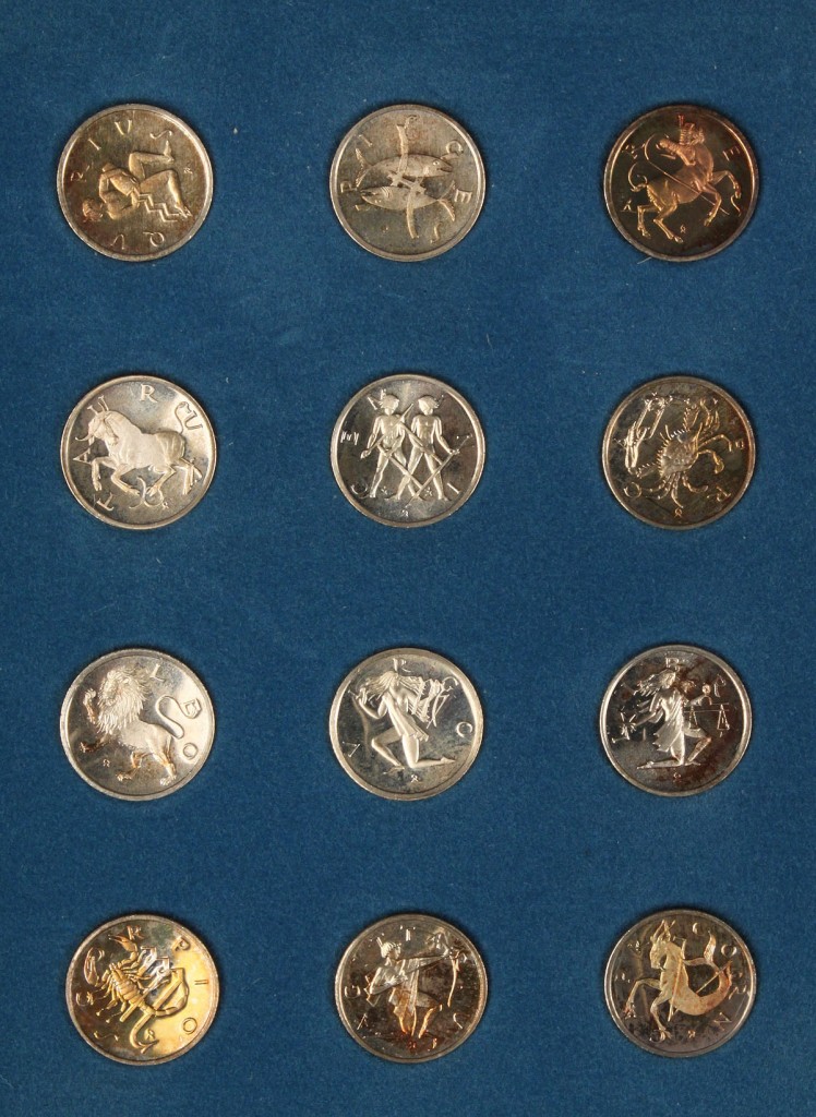 Lot 645: Grouping of Franklin Mint Medals & Coins