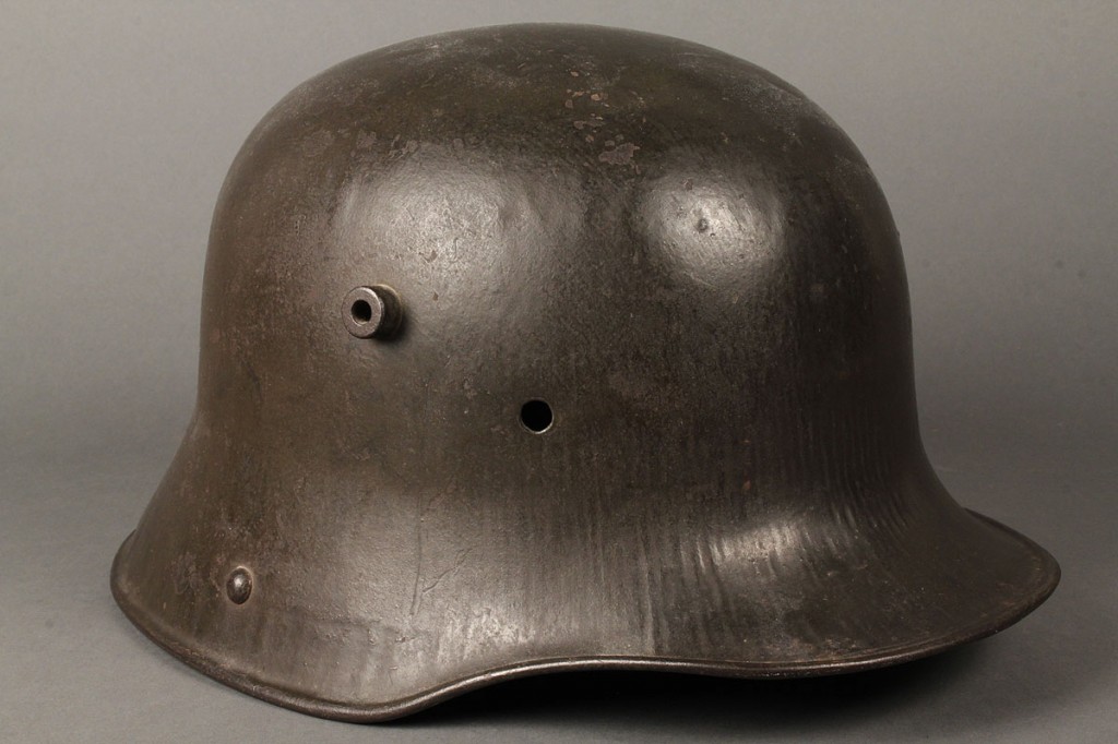 Lot 711: Imperial German WWI M-16 Helmet