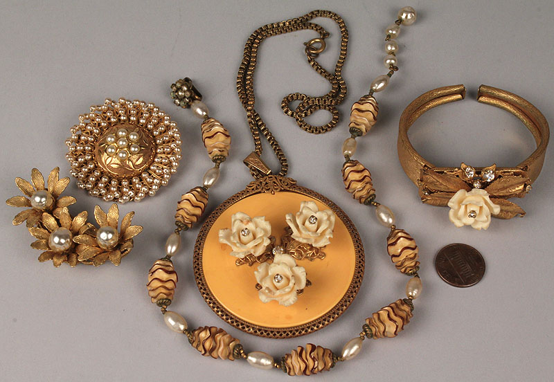 Lot 721: Lot of Five (5) Miriam Haskell Jewelry Items