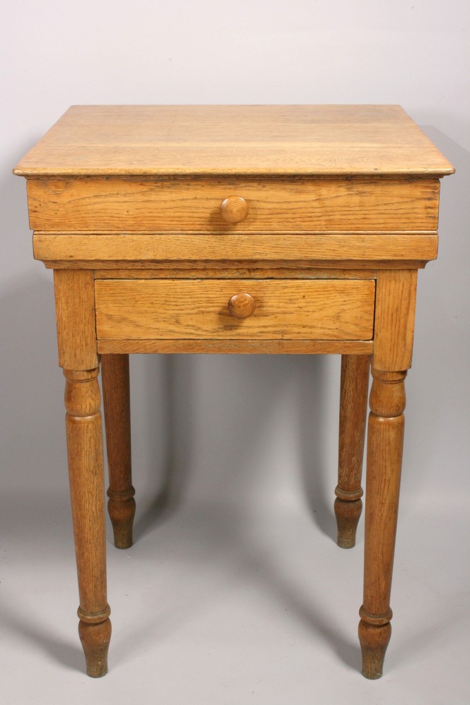 Lot 132: Tennessee Biscuit Table