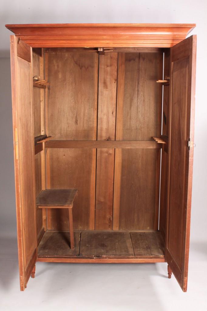 Lot 206: Middle Tennessee Wardrobe, circa 1830