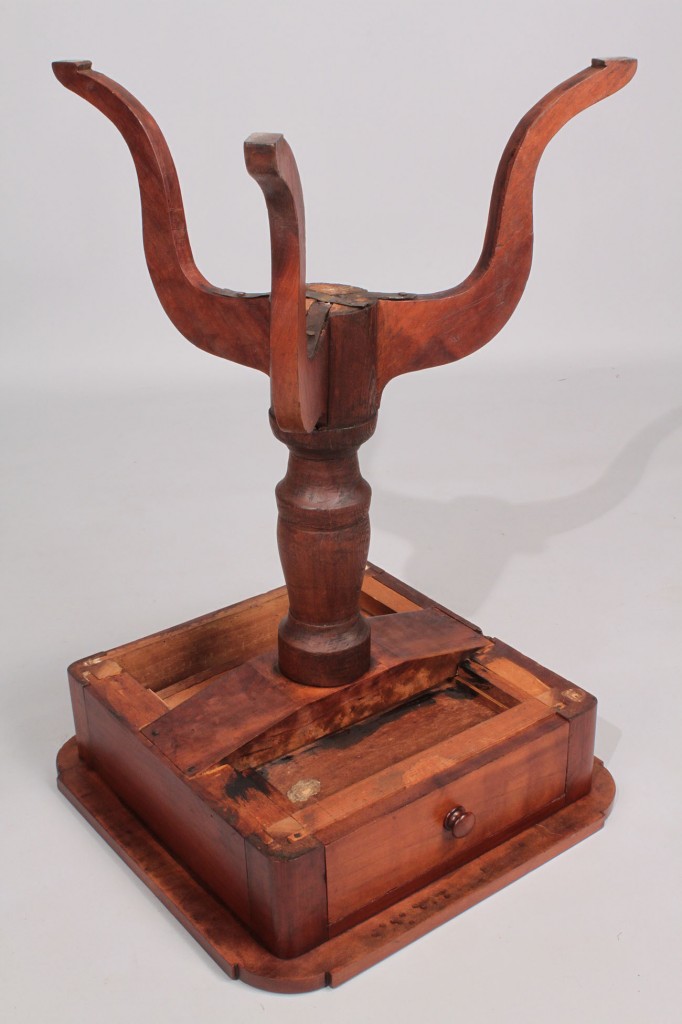 Lot 207: Tennessee Cherry Candlestand