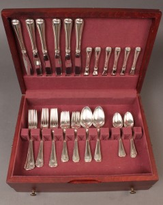 Lot 306: Gorham Old French pattern sterling flatware, 36 pc