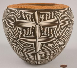 Lot 367: Acoma, NM star pattern bowl by Juana Leno