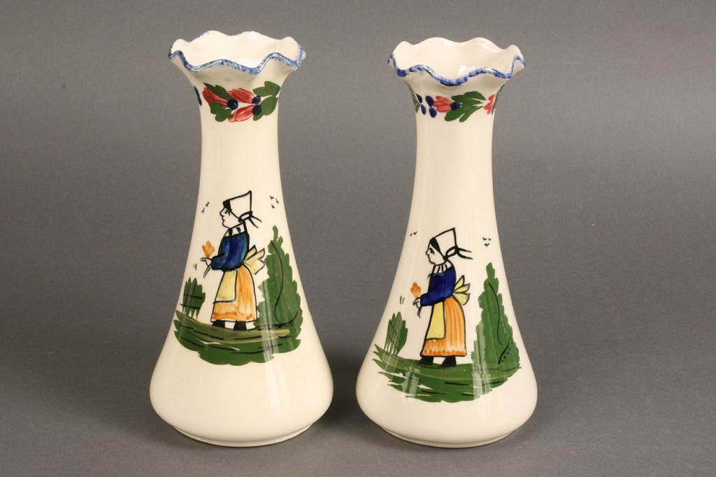 Lot 413: Blue Ridge Porcelain, "French Peasant" pattern, 24