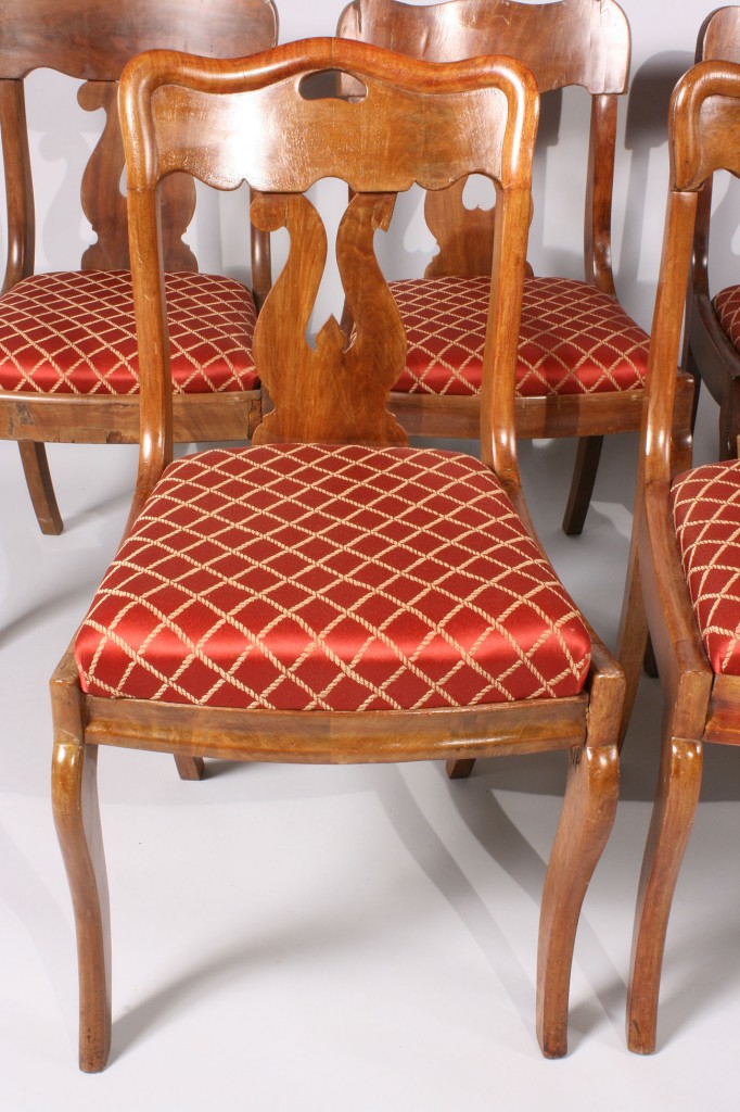 Lot 472: Seven assorted Victorian dining Chairs