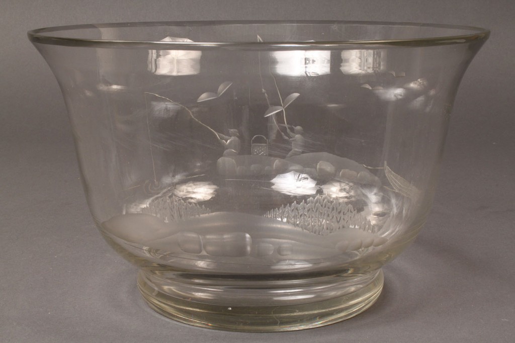 Lot 561: Vintage Karhula Art Glass Bowl, Signed