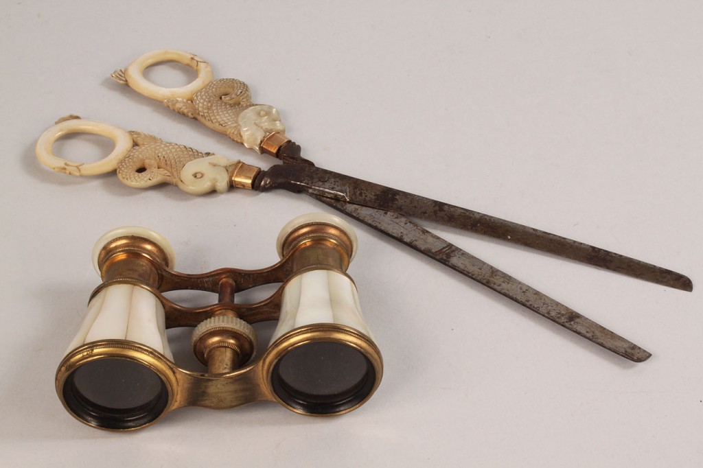 Lot 568: 2 Mother of Pearl items & Case Scissors
