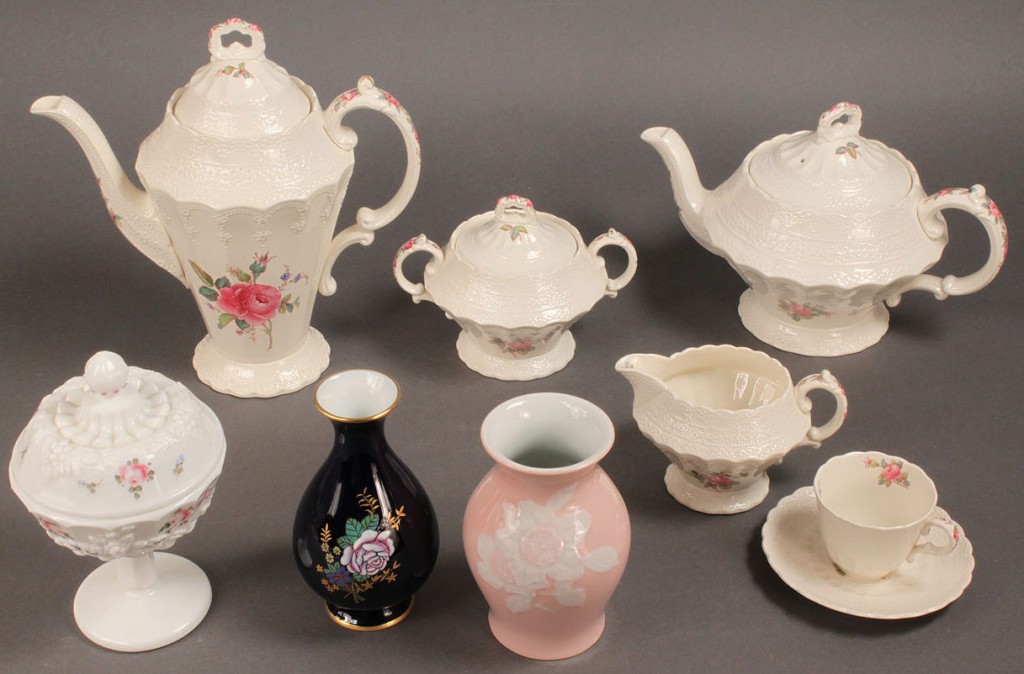 Lot 579: Assorted Porcelain and glass lot